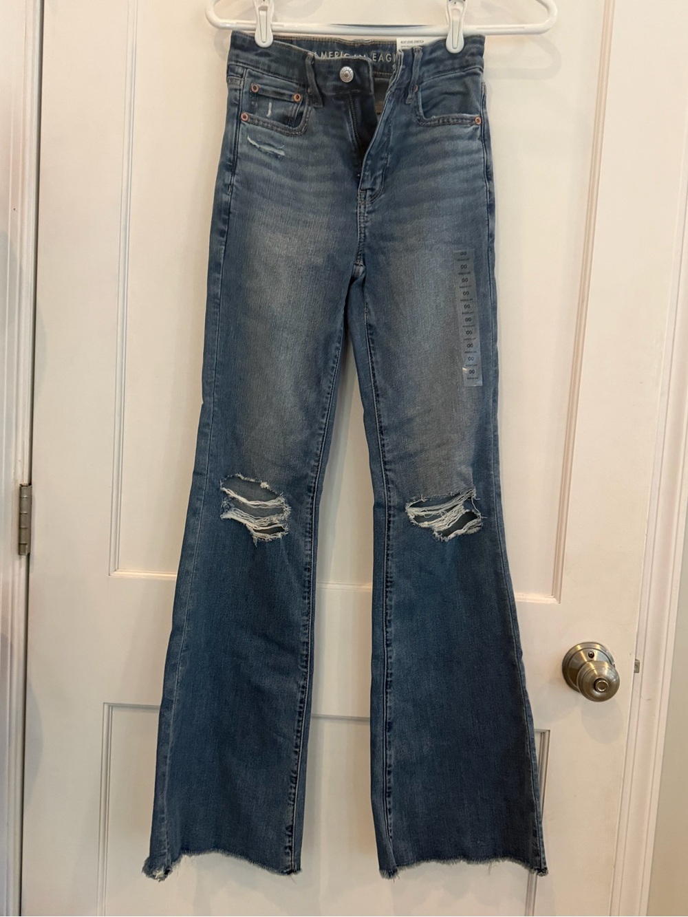 NWT American Eagle super high rise flare ripped stretch Jeans pants Size 00, 24w